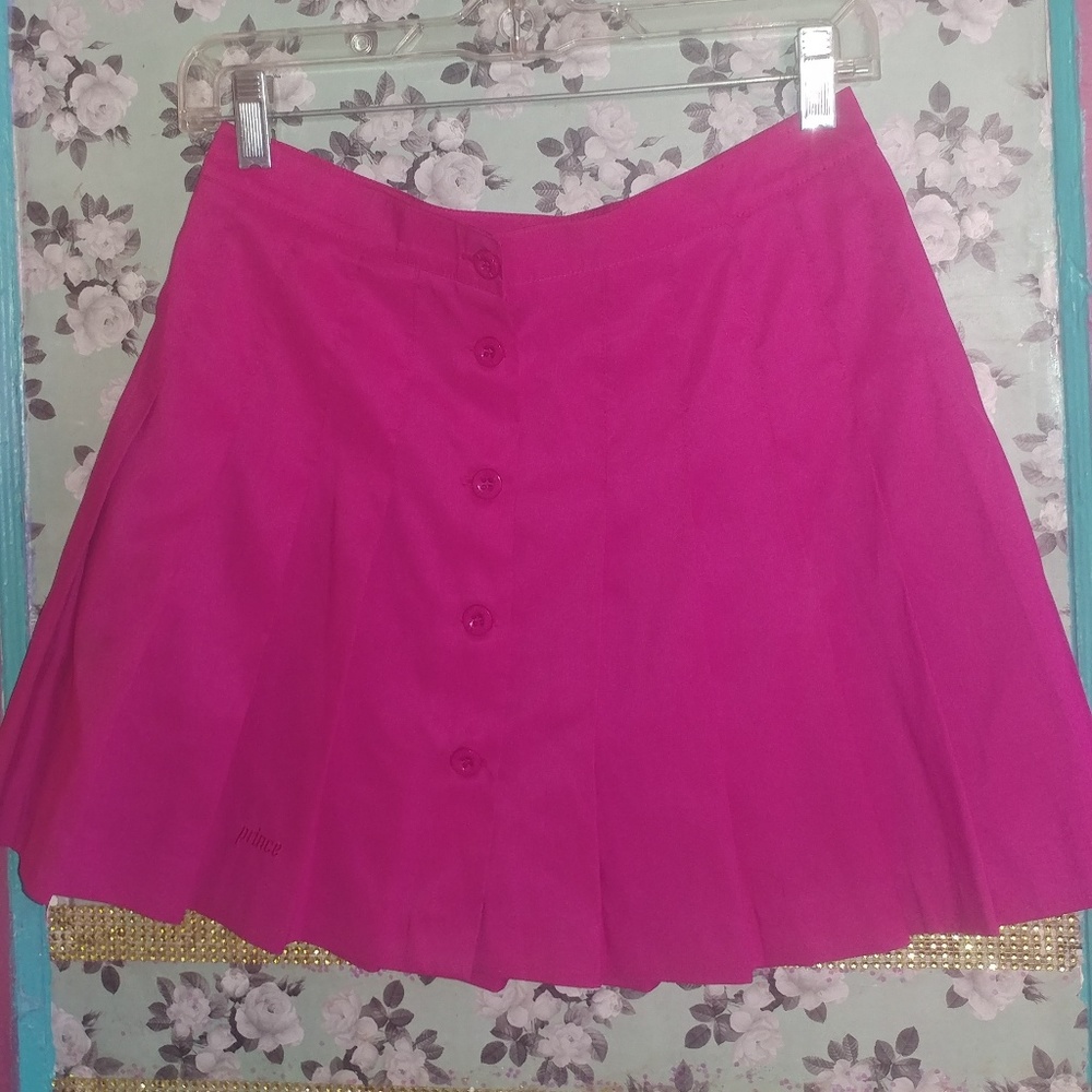 Pink pleated skirt
